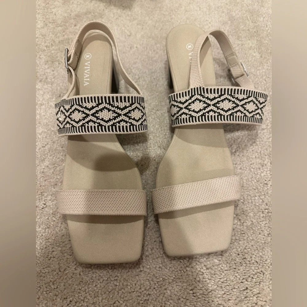 Vivaia Square-Toe Block Heel Sandals (Luna) size 41/9.5